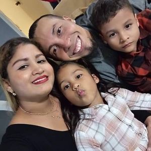 Meet your Posher, Candelario rené